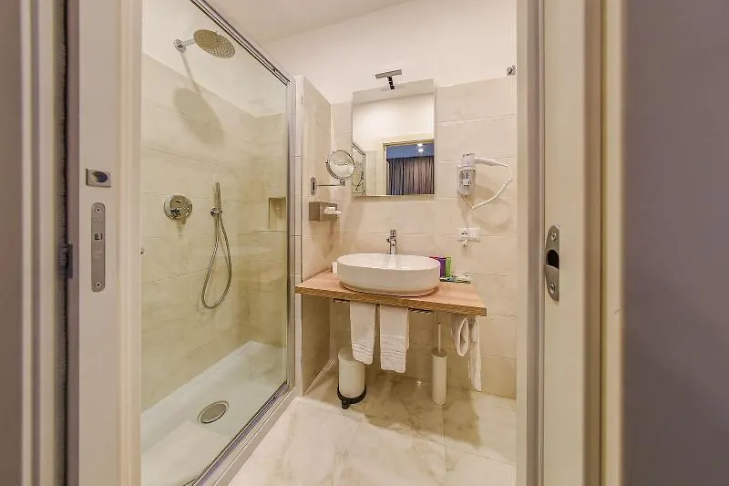B&B H68 Alassio Bed & Breakfast