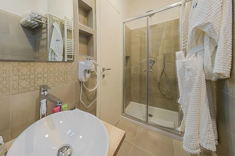 *** Bed & Breakfast B&B H68 Alassio Italy