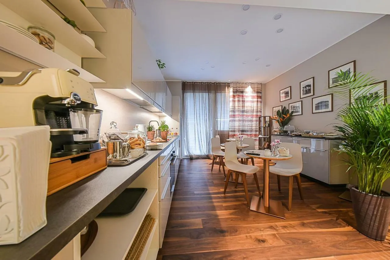 Bed & Breakfast B&B H68 Alassio